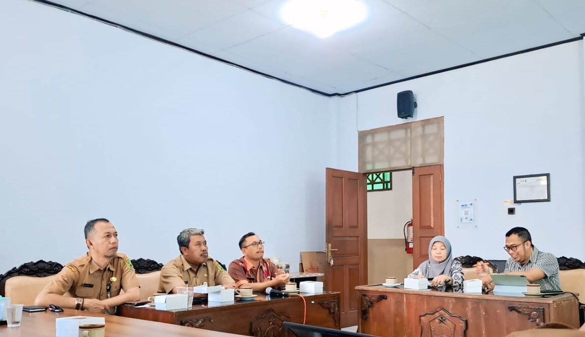 Featured image for Diskominfo Provinsi Jateng Lakukan Kunjungan Kerja ke Banjarnegara Terkait Indeks KAMI