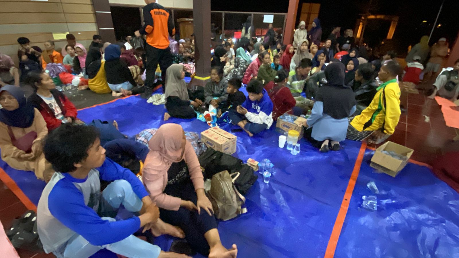 Featured image for Longsor Pandanarum, 660 Jiwa Diungsikan, Bupati : Penyelamatan Warga Jadi Prioritas