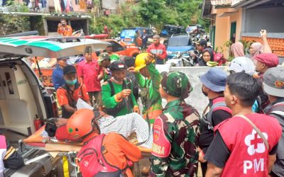 PMI Banjarnegara Terjunkan Puluhan Relawan, Respon Cepat Tanggap Darurat Longsor Situkung