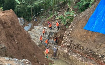 Pasca Jebol, Perbaikan Talud Saluran Air Siwuluh di Ampelsari Terus Dikebut