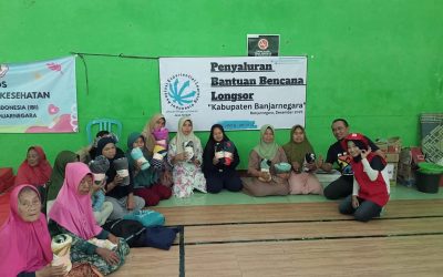 Pengungsi Situkung Diajak Fun Game Bareng PMI, Raut Keceriaan Mulai Nampak